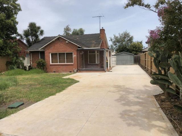 Spacious Bellfield Opportunity in Prime Position