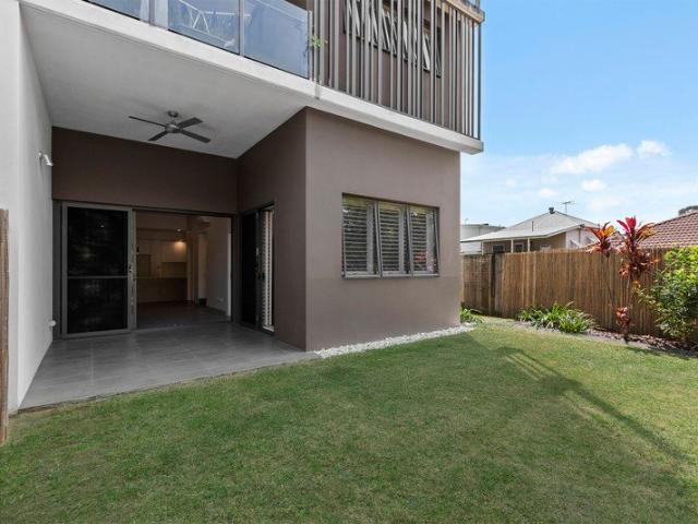 Spacious Boutique Living in Mitchelton with Your Own Private Courtyard