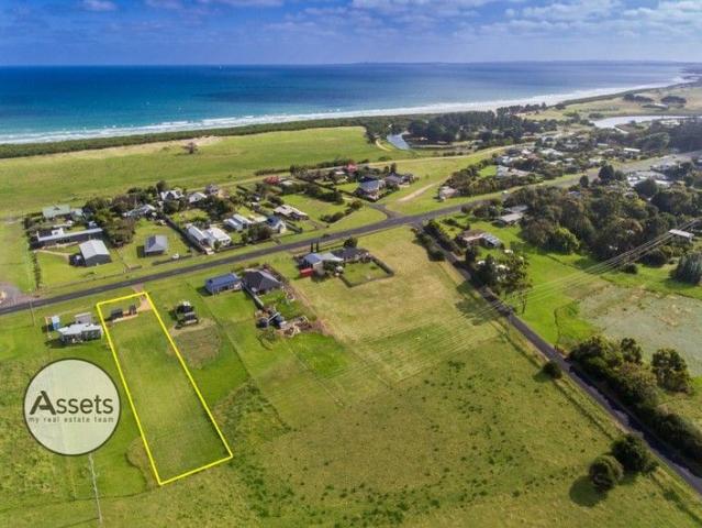 Spacious Block in Narrawong Ready for Your Vision
