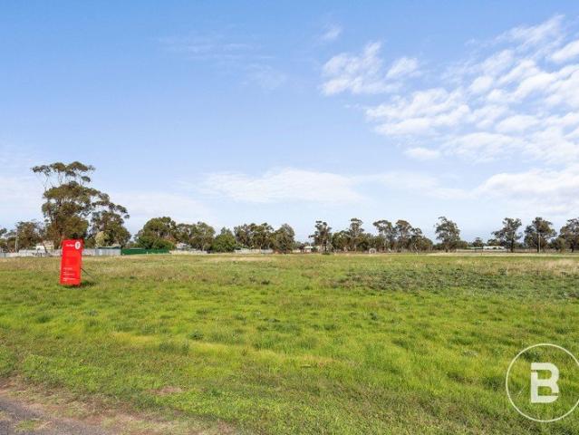 SPACIOUS BLOCK IN QUIET KORONG VALE SETTING