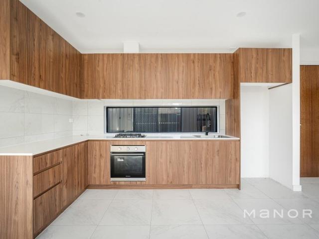 Spacious Brand New Granny Flat Water and Gas usage included