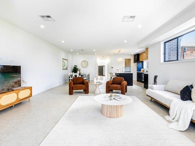SPACIOUS BRAND NEW DUPLEX