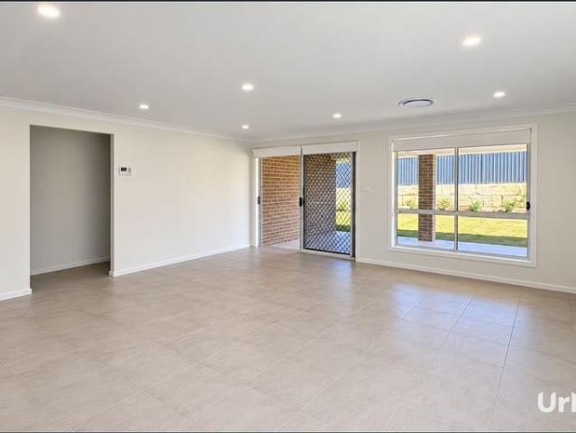 Spacious Brand New Family Home with Modern Comforts in Bellbird!