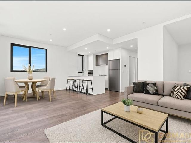 Spacious & Brand New Sunset Apartment