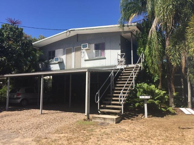 Spacious & Breezy 2 Bedroom Beachside Unit!