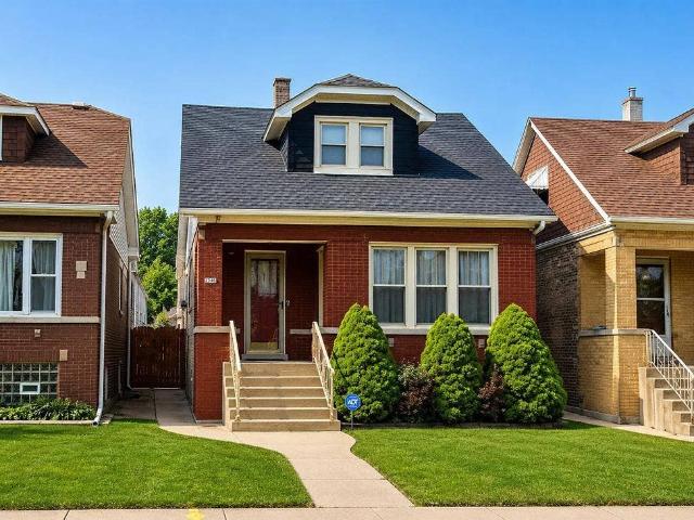 Spacious brick 3 bedroom, 2 bath