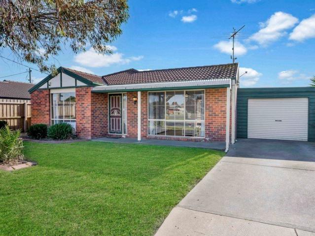 Spacious Brick Home on 600m² with a Large Shed