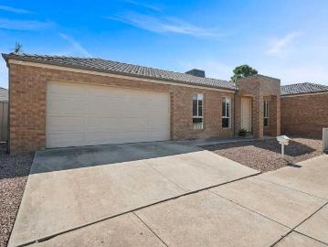 Spacious Brick Home with Outdoor Lifestyle Appeal