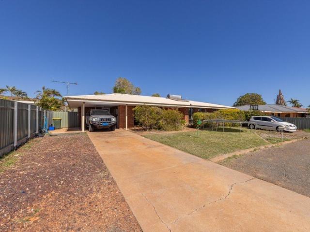 Spacious Brick Home with Shed, Study & Fantastic Outdoor Entertaining