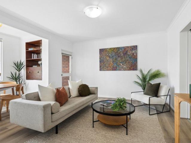 Spacious, Bright And Brilliantly Located