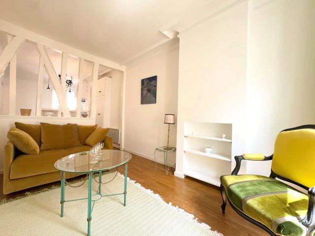 Spacious, bright and practical apartment, Paris Amsterdam Apartments for Rent