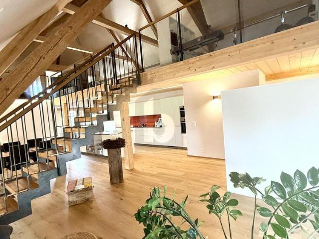 SPACIOUS, BRIGHT AND STYLISH WITH GALLERY