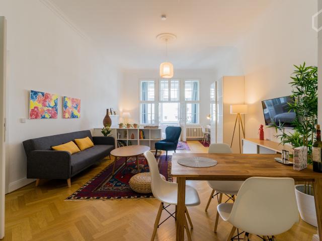 Spacious bright apartment in the centre of Charlottenburg