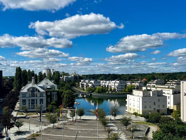 Spacious, bright, fully furnished apartment with sunny rooftop terrace & water view in Berlin Reinickendorf – available from 1st Dec 2025, Berlin Amsterdam Apartments for Rent