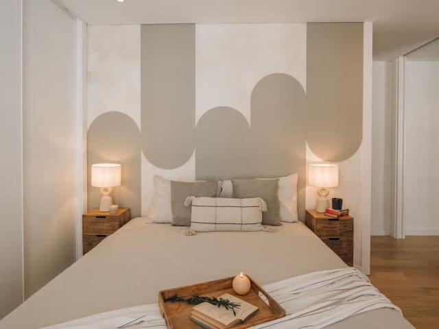 Spacious & bright suite