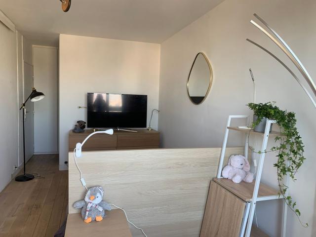 Spacious & bright with unobstructed view and pool, sauna, and fitness room and parking 1 bedroom,1 living room, premium amenities Near Park, Paris Amsterdam Apartments for Rent