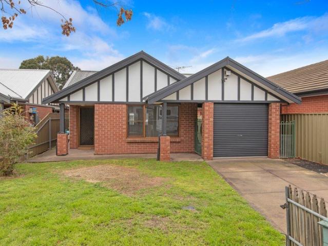 Spacious Bungalow Style Home on a Generous 450msq Allotment