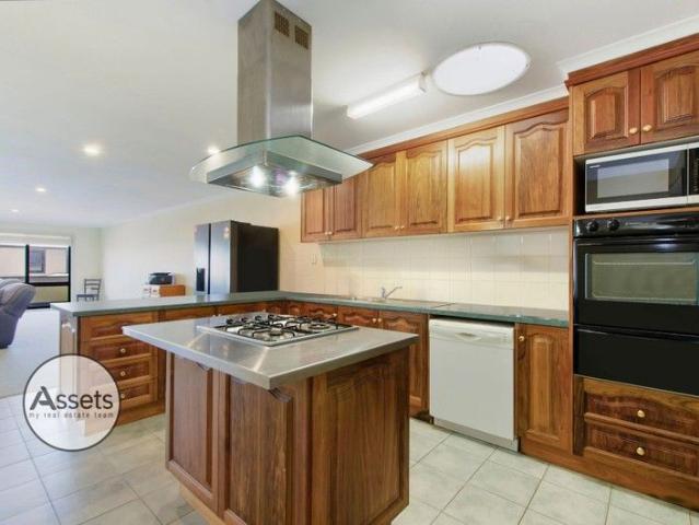 Spacious CBD Townhouse
