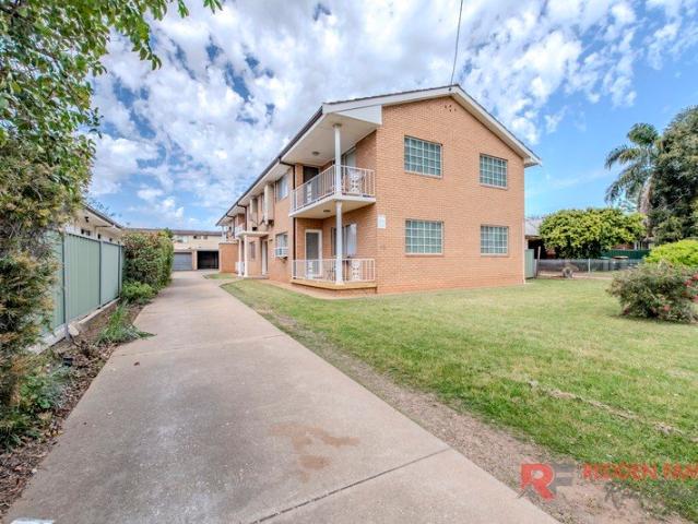 Spacious Central South Unit!