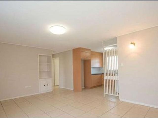 Spacious Centrally Located 2 Bedroom Unit