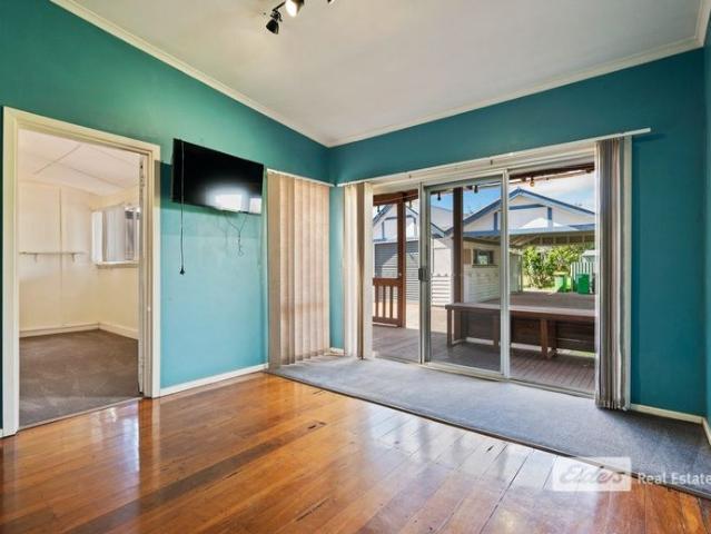 SPACIOUS CHARACTER HOME WITH POWERED SHED
