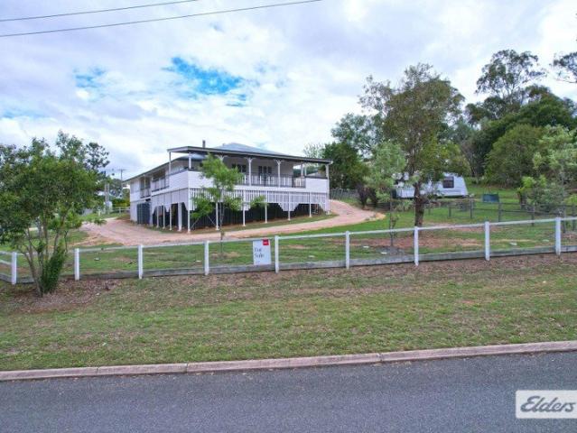 Spacious Character Home with Rural Outlook and Exceptional Vehicle Accommodation