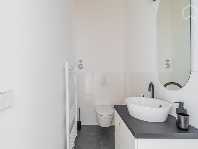 Spacious & Charming Apartment in nice area, Berlin Amsterdam Apartments for Rent