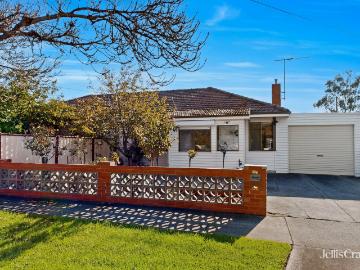 Spacious Charming Home with Separate Granny Flat