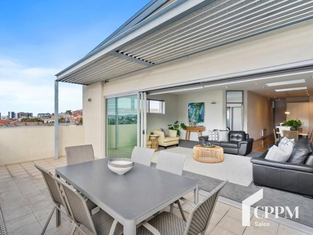 Spacious City Apartment with Water Views and Sunny North Aspect