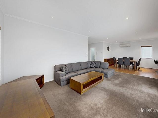 Spacious City Fringe Living with Expansive Views Semi Furnished
