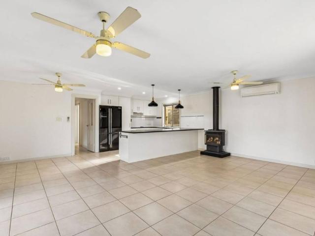 Spacious & Comfortable 3 Bedroom Home in Strathalbyn