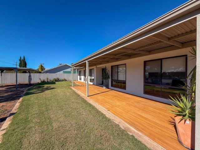 Spacious & Comfortable Family Home