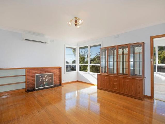 Spacious & Comfortable Living in Convenient Belmont