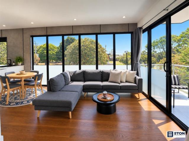 Spacious & Comfortable Living in a Convenient Highett Location