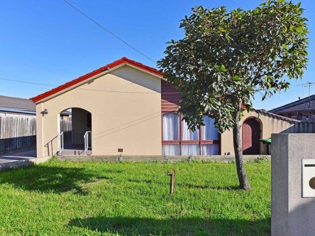 Spacious & Comfortable Living in a Peaceful Keilor Setting
