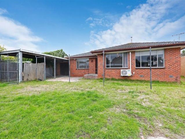 Spacious & Comfortable property in a Convenient Location!