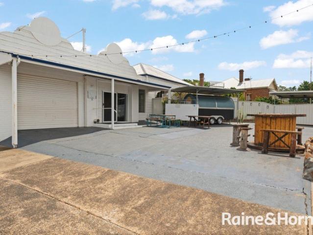 Spacious Commercial Workshop for Lease Endless Possibilities