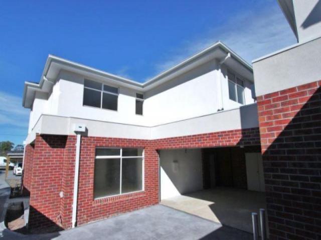 Spacious, Contemporary Living in the Heart of Ringwood