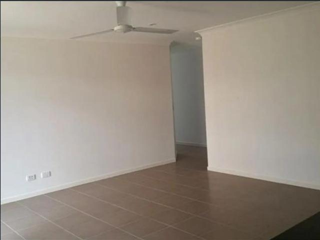 Spacious & Convenient Duplex Living in the Heart of Coomera