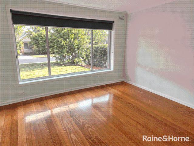 Spacious & Convenient Family Home in Fawkner