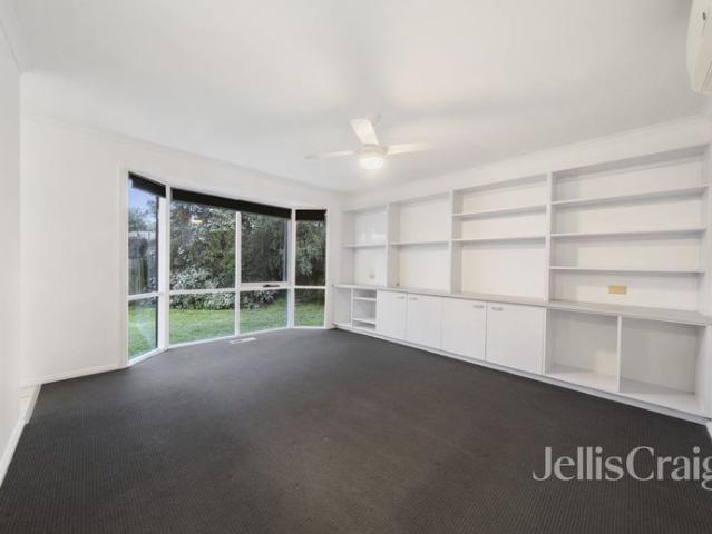 Spacious & Convenient Frankston Living