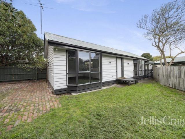 Spacious & Convenient Frankston Living