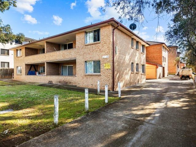 Spacious & Convenient Living in the Heart of Kingswood