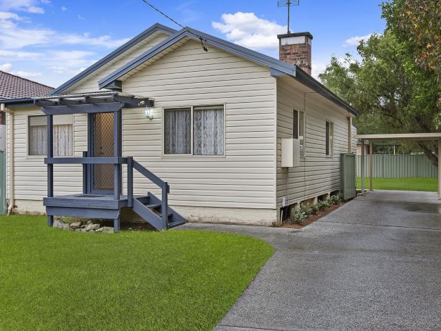 SPACIOUS & CONVENIENT LIVING IN THE HEART OF WYONG