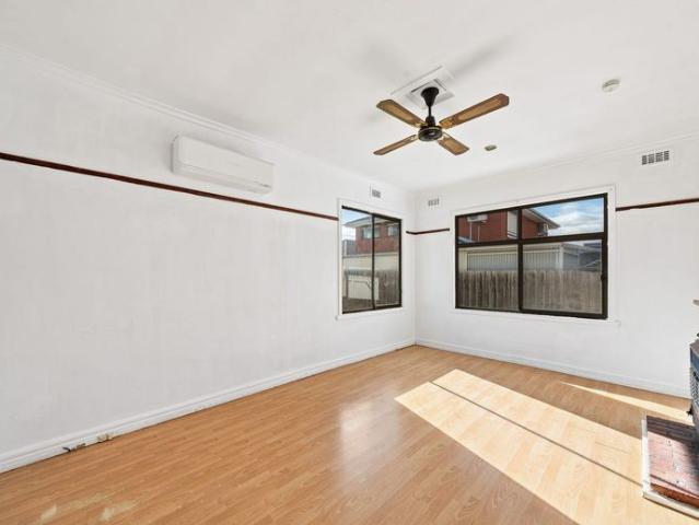 Spacious & convenient living in a quiet court location