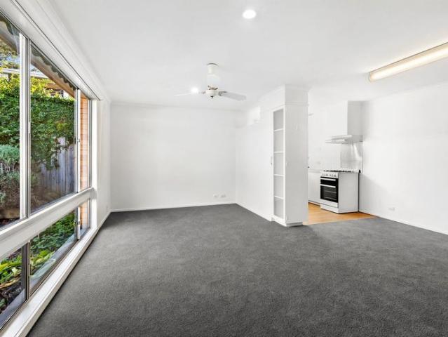 Spacious & Convenient Living Just Moments from Highton Village