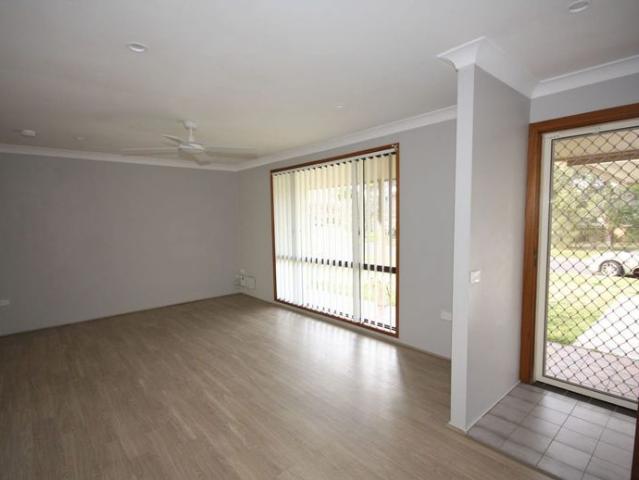 SPACIOUS & CONVENIENT LOCATION