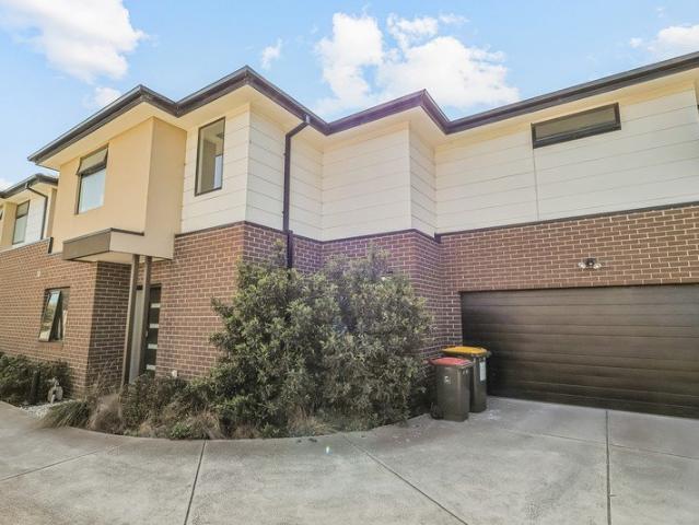 Spacious, Convenient & Low Maintenance Living in the Heart of Albion
