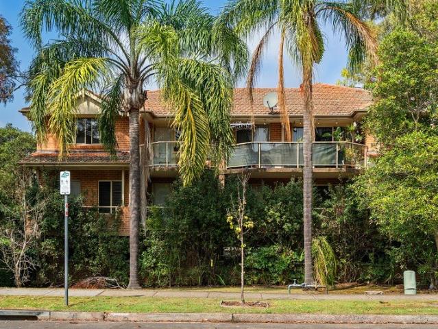 Spacious & Convenient Three Bedroom Apartment