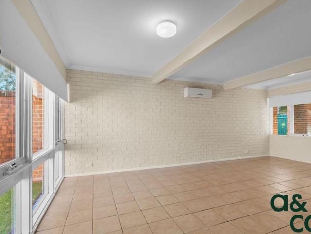Spacious & Convenient Townhouse Living!